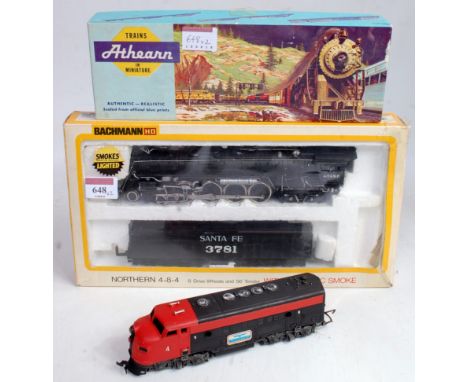 A Bachmann USA H0 Santa Fe Northern 4-8-4 with smoke and lights, Road No. 3781, some re-touching (VG,BG), and an Athearn H0 E