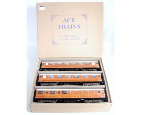 Ace Trains Ref C/4 LNER teak coach set 1st No 689,  3rd No 1865 and brake 3rd No 62659 complete with "Flying Scotsman" roof b