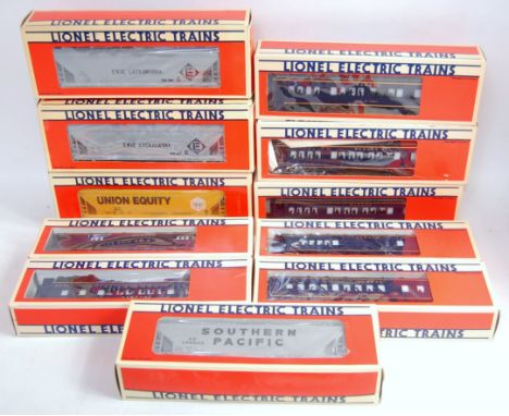 11 Lionel items, 7 Wabash blue passenger cars (G-BG) and 4 hopper cars (G-BG)