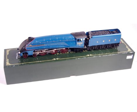 Darstead Trains LNER blue class A4 engine and tender "Dominion of New Zealand", 3-rail use, with instructions (M-BM)