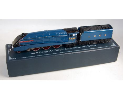 Ace Trains LNER blue Sir Nigel Gresley engine and tender for 3-rail running complete with instructions etc (NM-BNM)