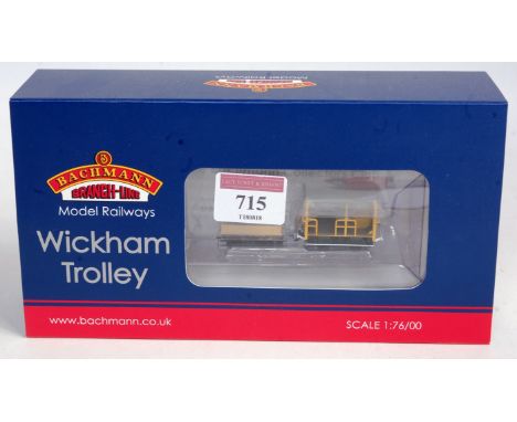A Bachmann 32-993 Wickham Trolley engineers yellow with wasp stripes (M-BM)