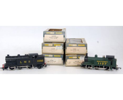 Wrenn Railways 0-6-2 tank engine LMS black No. 2385 (G) 0-6-0 tank engine Southern green No. 1127 (G) and five empty wagon bo