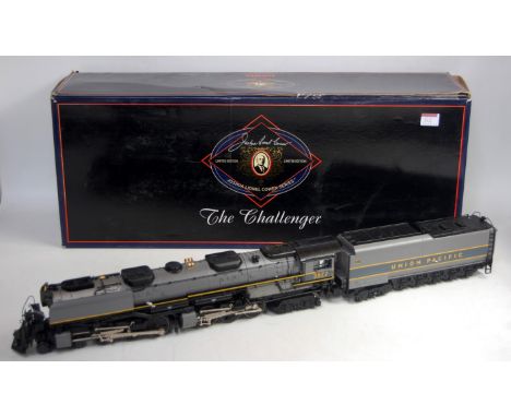 Lionel Ref 6-28099 3-rail 4-6-6-4 engine with oil tender, Union Pacific two tone grey No 3977 (NM-BG)