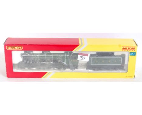 A Hornby Railroad R3086 LNER lined green 'Flying Scotsman' engine and tender, has been DCC fitted (NM-BNM)