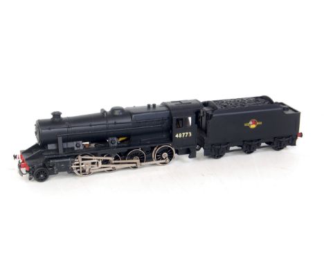 A well repainted Hornby Dublo class 8F engine and tender BR late crest No. 48773, couplings modified to suite Triang type (GR