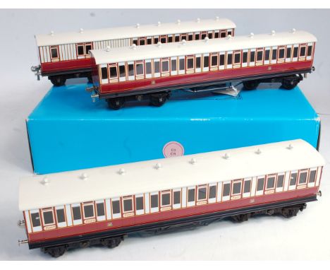 Ace trains C/1 3 coach rake of Caledonian Railway plum and white coaches (NM-BNM)