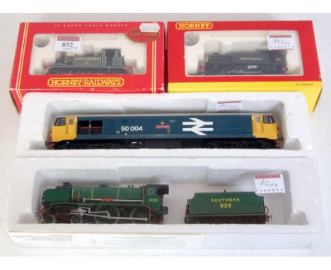 A mixed lot, Hornby R2100 Southern green Terrier tank engine W11 (G-BG) 0-4-0 freelance tank engine, Southern black No. 09 (G