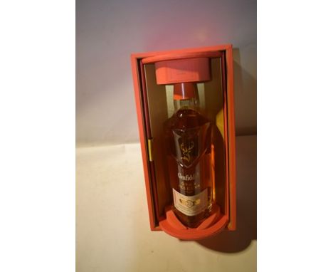 { Option of lots:  56 } 1 x 70cl bottle of Glenfiddich single malt 21 year-old Gran Reserva whisky in rum cask finish - New i