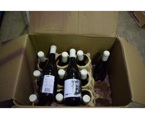 12 x bottles of Black Chalk Rumour Has It English white wine 2022 (ES16)