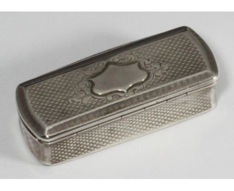 A French white metal snuff box with engine turned decoration and hinged cover (tests as silver), approx. 1.47 ozt 