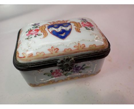 French ceramic patch box with armorial, hairline crack to lid. UK P&amp;P Group 1 (£16+VAT for the first lot and £2+VAT for s