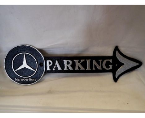 Cast iron Mercedes parking arrow. UK P&amp;P Group 2 (£20+VAT for the first lot and £4+VAT for subsequent lots) 