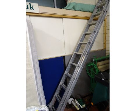 Two section aluminium ladder