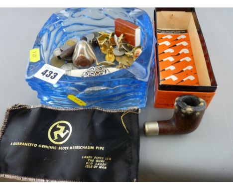 Small mixed parcel of coinage, cufflinks, penknife, smoking pipe etc