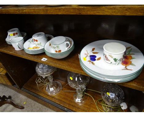 Quantity of Royal Worcester 'Evesham Vale' microwave and dishwasher safe porcelain, Portmeirion etc