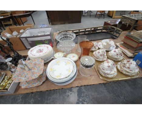 A Qty of decorative tea and dinner wares including a floral pattern cakestand, glass fruit bowls, a spirally lobed plate moun