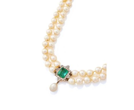 AN EMERALD, DIAMOND AND CULTURED PEARL CHOKER CIRCA 1900 AND LATER The rectangular step cut emerald with canted corners in a 