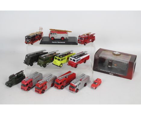 Oxford - Corgi Trackside - Atlas - A collection of 14 x mostly unboxed Fire Engines in 1:76 scale including five Bedford Gree