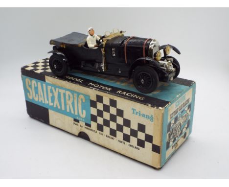 Scalextric - A boxed vintage Scalextric 1962-68 C64 Bentley 4.5. The model in black appears to be in Good - Good Plus conditi