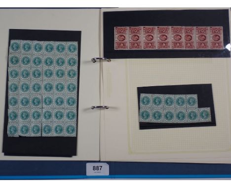GB: Light blue folder of QV-QEII mint defin &amp; commem, much unmounted, incl KGV Silver Jubilee &amp; blocks of later issue