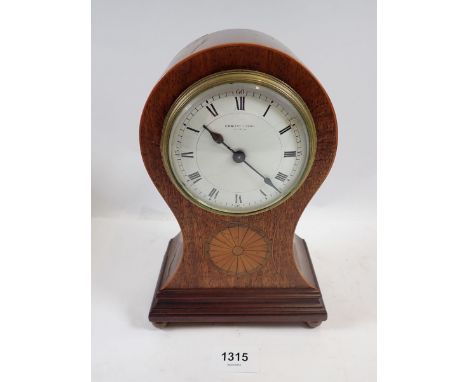 An Edwardian mahogany and satinwood inlaid mantel clock of balloon form, 23cm 