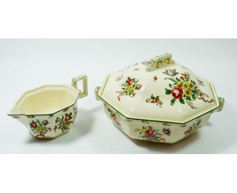 A Royal Doulton Old Leeds Sprays dinner service comprising: two tureens - one with lid, four graduated meat plates, two jugs 