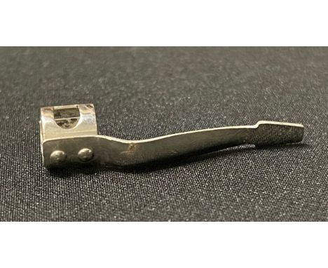 WW2 British RAF / SOE / MI9 Escape and Evasion Pencil Clip Compass. 