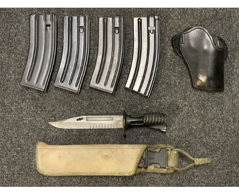 British Army SA80 Bayonet with 180mm long blade, working release catch, overall length 280mm. Complete scabbard and frog. Alo
