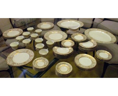 ROYAL WORCESTER DINNER SERVICE, English Bone China Embassy Pattern, twelve place settings each six piece including dinner, st