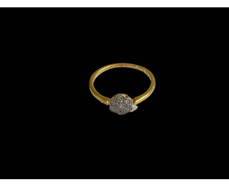 Diamond seven stone 18 carat gold ring, size P.