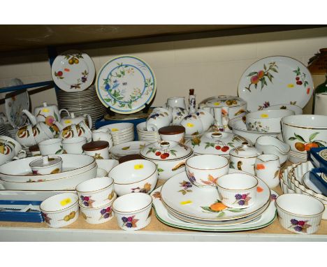ROYAL WORCESTER 'EVESHAM' TEA/DINNER WARES ETC, to include cups, saucers, shallow bowls, serving dishes with lids, condiments