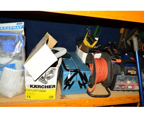 A PLASTIC CRATE AND A BOX CONTAINING VARIOUS HAND TOOLS, together with a bundle of various garden hand tools, a Karcher K25e 