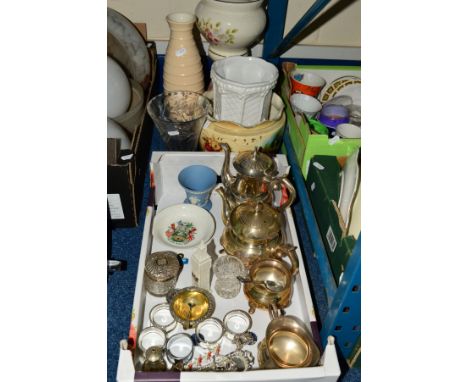 A SMALL BOX AND LOOSE CERAMICS, GLASS, SUNDRIES ETC, to include four piece EPNS tea service, napkin rings, cruets, Wedgwood j