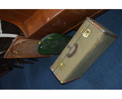 AN EDWARDIAN OAK MONOPLANE CAKE STAND, together with another cake stand, Sutherland table, a vintage suitcase and two bagatel