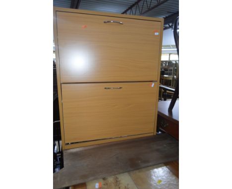 A MODERN LIGHT OAK FINISH KITCHEN TABLE and five hoop back chairs (5)
