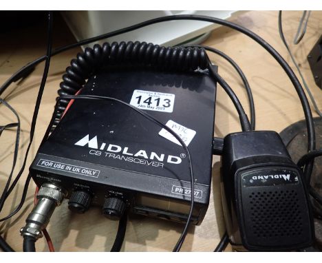 Midland 38UK CB radio with microphone and ariel. P&amp;P Group 2 (£18+VAT for the first lot and £3+VAT for subsequent lots) 