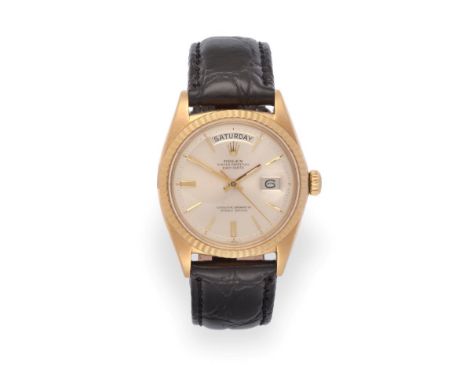 An 18 Carat Gold Automatic Day/Date Centre Seconds Wristwatch, signed Rolex, Oyster Perpetual, Superlative Chronometer Offici