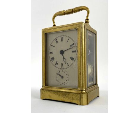 French Garnier style small alarm carriage clock, the movement back plate inscribed 90M, the vertical sliding back door fitted