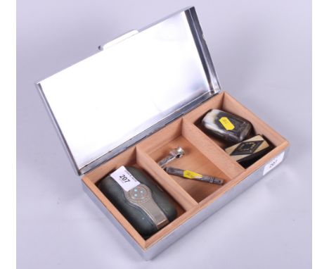 Two horn snuff boxes, a leather and white metal mounted purse, a cigarette box, a hammered silver pencil and a matching cigar