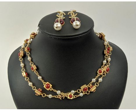 CHANEL RED GARNET ANF PEARL NECKLACE, with matching earrings. (3) 