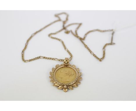 1876 Gold Sovereign in 9ct Gold wreath mount on Figaro chain. 18.9g total weight