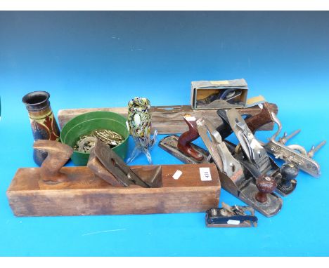 Various vintage tools: Stanley rebate plane, Stanley No. 50 multi purpose plough plane, Record block plane fitted with Tungst