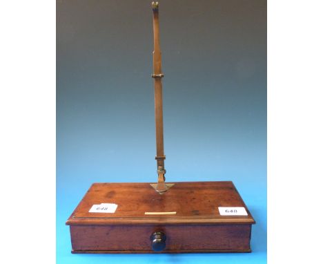 A set of W & T Avery 2oz travelling apothecary scales 