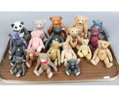 A tray of Steiff ceramic models of jointed bears.