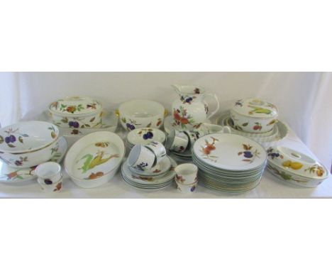 Assorted Royal Worcester 'Evesham' and 'Evesham Vale' pt dinner & tea service etc approx 53 pieces (some not shown)