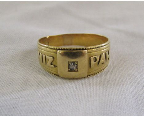 18ct gold MIZPAH ring with small diamond size N weight 3.4 g