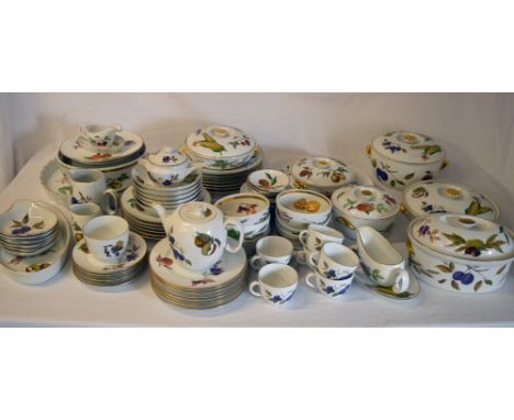 Large Royal Worcester Evesham part dinner / tea service