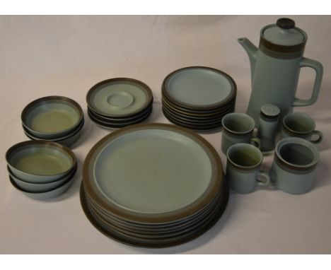 Arrow stone part coffee service