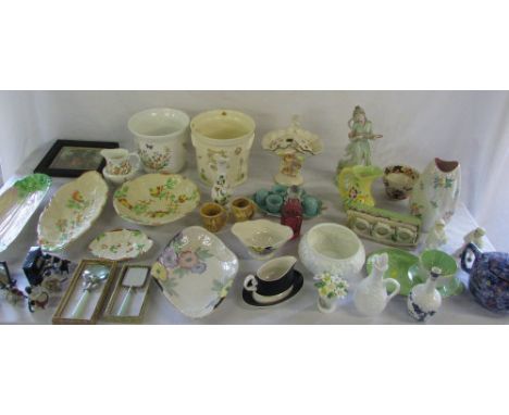 Various ceramics etc inc Wedgwood figurine, Aynsley, Coalport, Maling, magnifying glass with jade style handle, print of a co